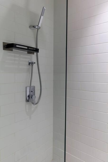 Sahab - Solo 1Br Apt In Al Jada Σάρτζα Εξωτερικό φωτογραφία